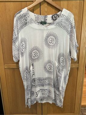 Kathmandu Imports Boho Om Print Tunic Top White & Black